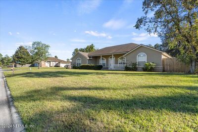 3337 Riverbank Drive, House other with 4 bedrooms, 2 bathrooms and null parking in Middleburg FL | Image 2