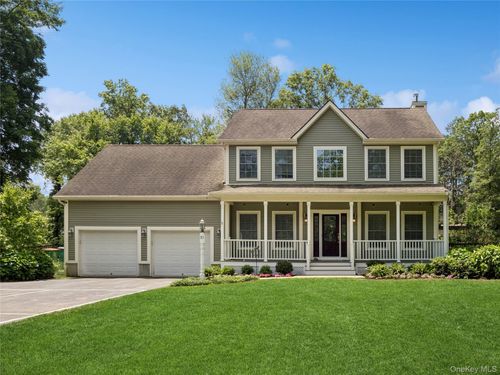 10 Lilac Ln, Fishkill, NY, 12524-2746 | Card Image