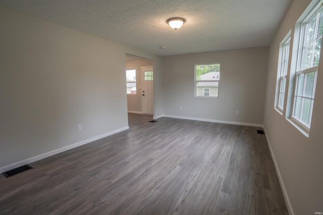 1109 E 6 Th St, House other with 3 bedrooms, 1 bathrooms and null parking in Fowler IN | Image 4