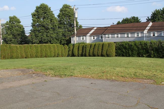 A - 151 Canton St, Condo with 1 bedrooms, 1 bathrooms and 2 parking in Randolph MA | Image 15