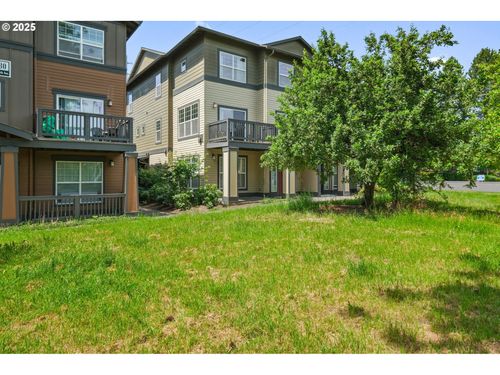 201-1120 Sw 170th Ave, Beaverton, OR, 97003-8095 | Card Image