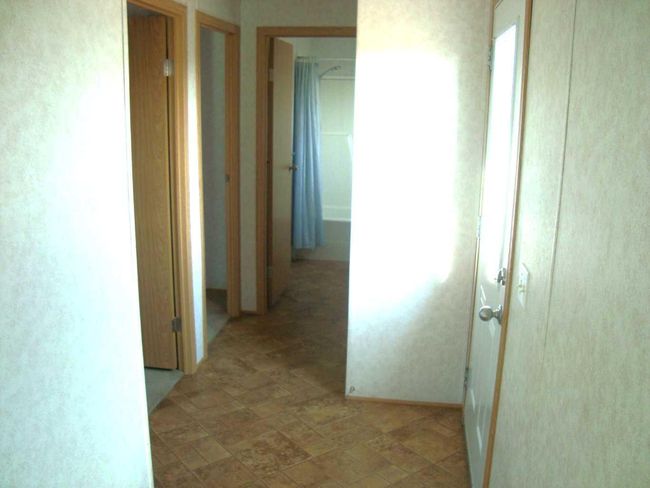 8 Trochu Avenue, House other with 3 bedrooms, 2 bathrooms and 3 parking in Trochu AB | Image 7