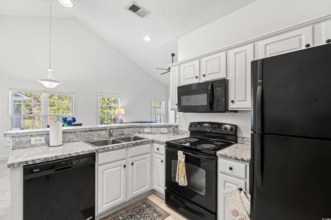 APT-201 - 5038 Belleglen Ct, Condo with 3 bedrooms, 2 bathrooms and null parking in Myrtle Beach SC | Image 12