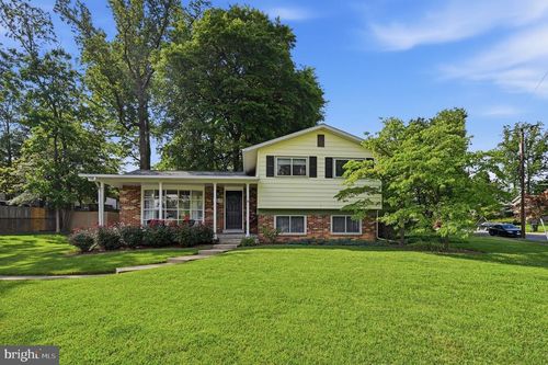 4512 Medford Dr, ANNANDALE, VA, 22003-5619 | Card Image
