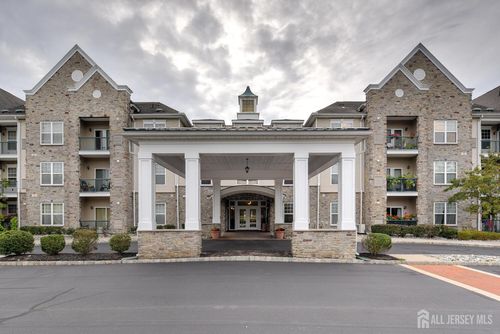 apt-211-100 Middlesex Blvd, Plainsboro, NJ, 08536-2088 | Card Image