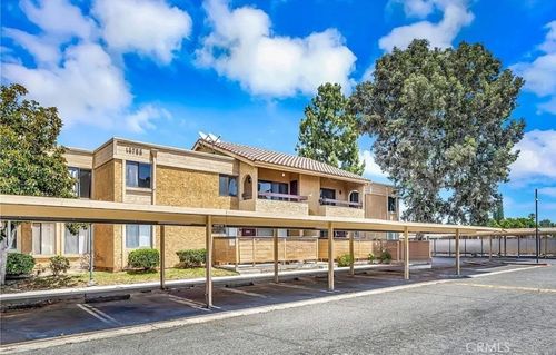 1605-18758 Mandan St, Canyon Country, CA, 91351 | Card Image