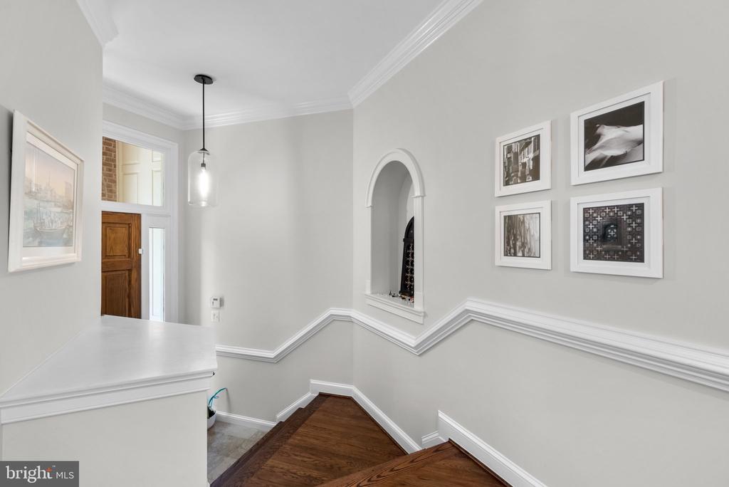 Residential Lease in MCLEAN 4