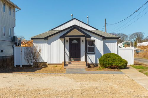56 Riverdale Ave, Massapequa, NY, 11758-7734 | Card Image