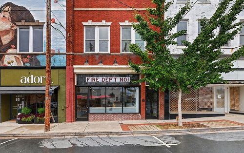 143 N Wayne Ave, Waynesboro, VA, 22980-4532 | Card Image