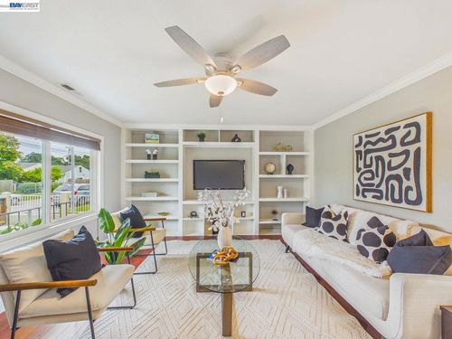 1943 Regello Ct, San Pablo, CA, 94806-3502 | Card Image