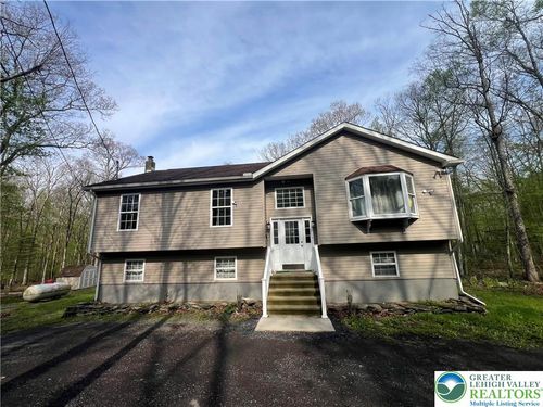 1240 Howeytown Rd, East Stroudsburg, PA, 18302-6866 | Card Image