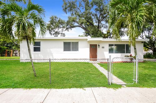 4600 Sw 36th St, West Park, FL, 33023-5514 | Card Image