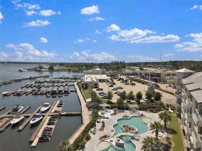 UNIT-412 - 199 Waterpoint Ct, Condo with 3 bedrooms, 3 bathrooms and 2 parking in Montgomery TX | Image 5