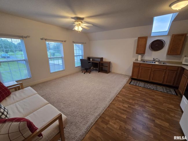 14327 Mcraven Ln, House other with 4 bedrooms, 4 bathrooms and null parking in Mount Vernon IL | Image 52