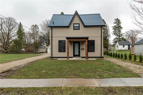 45 Brownlee St S, Teeswater, ON, N0G2S0 | Card Image