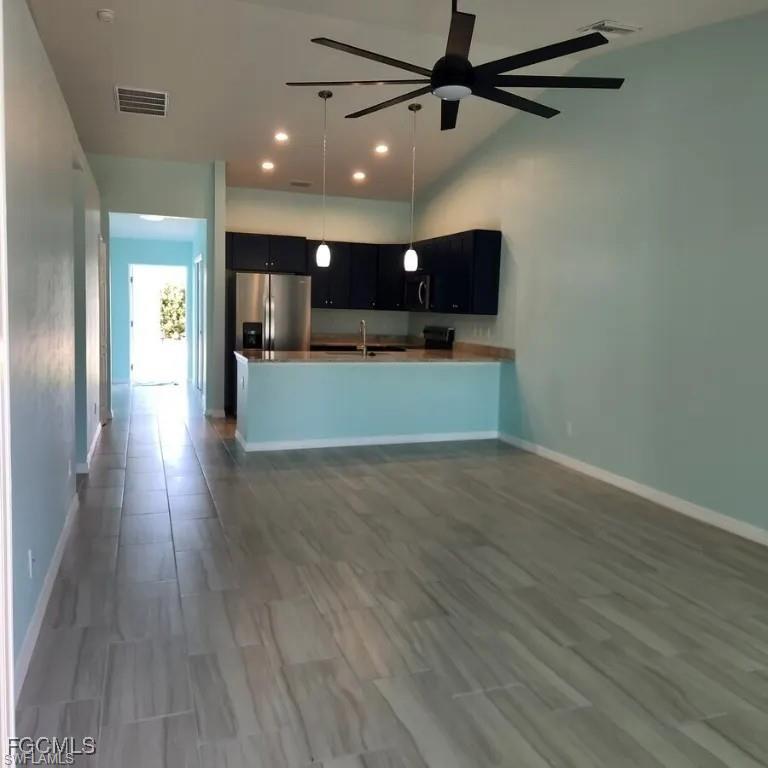 Residential Lease in BOKEELIA 4