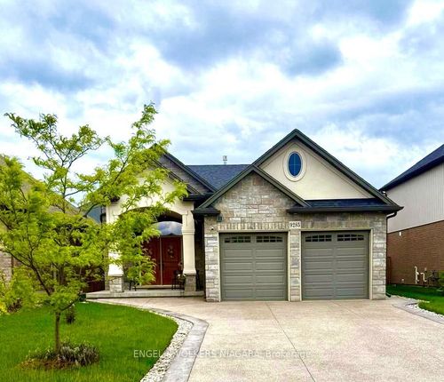 9285 Eagle Ridge Dr, Niagara Falls, ON, L2H0G4 | Card Image