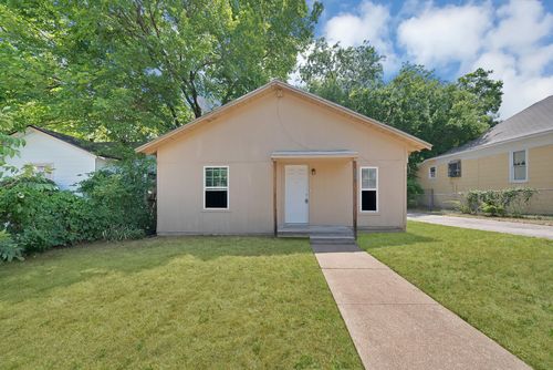 515 Woodrow Ave, Fort Worth, TX, 76105-1335 | Card Image
