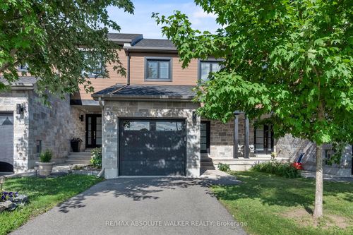 2432 Marble Cres, Rockland, ON, K4K0H1 | Card Image