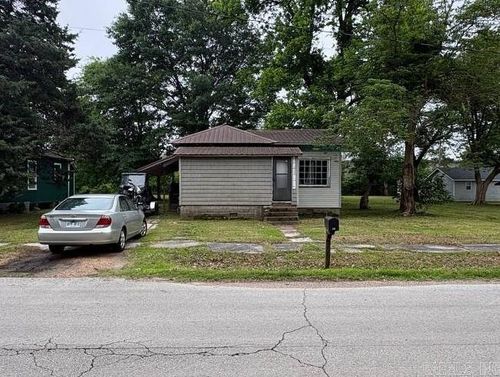 217 Oak St, Trumann, AR, 72472-2204 | Card Image