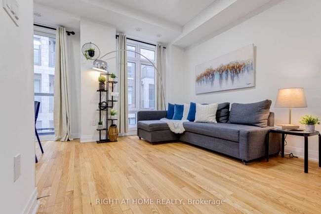 52 - 719 Lawrence Ave W, Condo with 2 bedrooms, 2 bathrooms and null parking in North York ON | Image 5