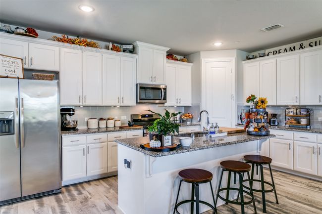 1052 Foxglove Dr, Townhouse with 3 bedrooms, 3 bathrooms and null parking in Carrollton TX | Image 10