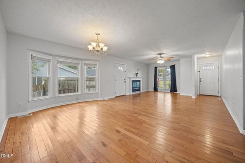 6800 Kingsgate Dr, Fayetteville, NC, 28314-5423 | Card Image