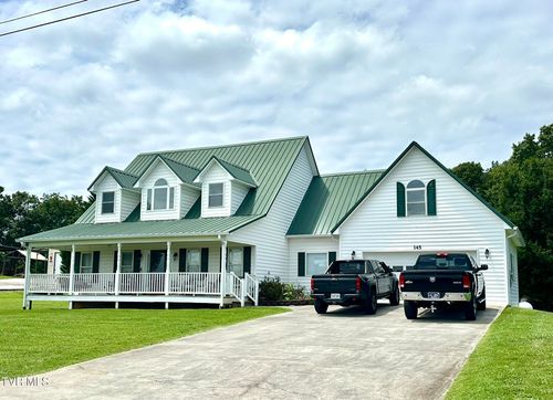 145 Skyline Dr, Dandridge, TN, 37725-3221 | Card Image