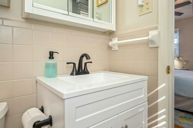 En-Suite Bath | Image 24