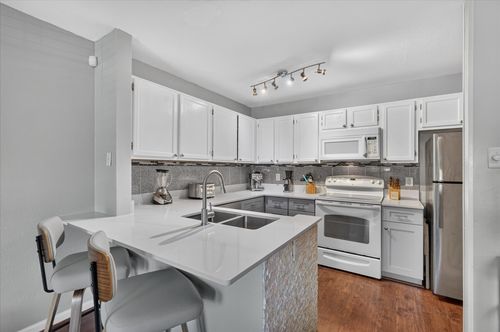 403-6108 Abrams Road, Dallas, TX, 75231 | Card Image