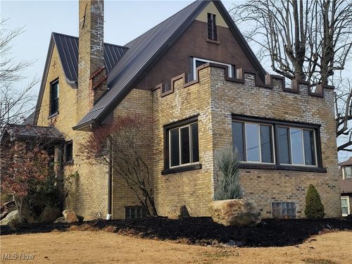 593 Dewey Ave, Cadiz, OH, 43907-1013 | Card Image