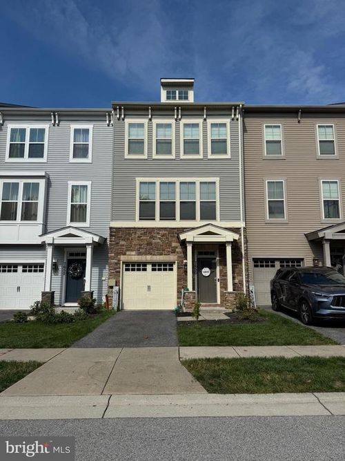 7650 Lyndon Ct, GLEN BURNIE, MD, 21060-7686 | Card Image
