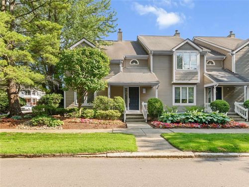 189 Laurel Ave, Providence, RI, 02906-5705 | Card Image