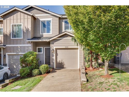 12843 Se 155th Ave, Happy Valley, OR, 97086-4418 | Card Image