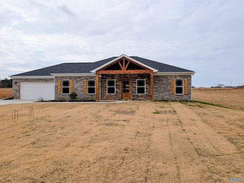 102 Treva Ln, Hazel Green, AL, 35750-9476 | Card Image