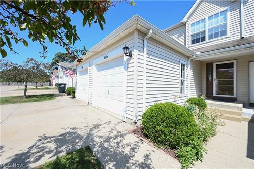 655 Almas Ct, Brunswick, OH, 44212-2183 | Card Image