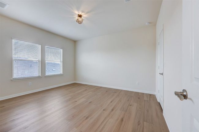 10005 Deer Chase Trl, House other with 4 bedrooms, 3 bathrooms and 4 parking in Austin TX | Image 18
