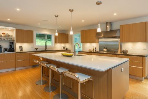 4 Berkeley Hl, Westport, CT, 06880-1611 | Card Image