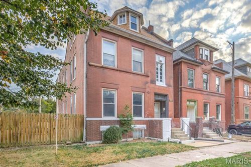3616 Russell Blvd, Saint Louis, MO, 63110-3706 | Card Image
