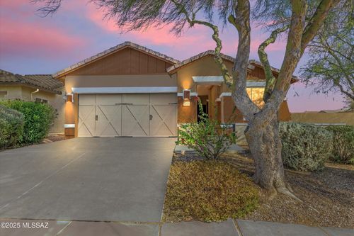 1100 W Montelupo Dr, Oro Valley, AZ, 85755-8544 | Card Image