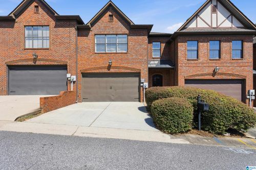 648 Flag Cir, HOOVER, AL, 35226-4919 | Card Image