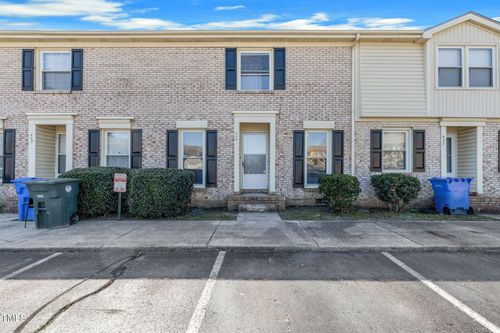 424 Cumbrian Ct, Fayetteville, NC, 28314-1637 | Card Image