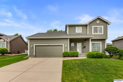 1906 Ridgeview Drive, Papillion, NE, 68046 | Card Image
