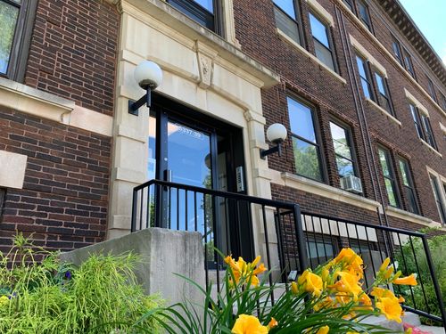 d3-5339 S Ellis Ave, Chicago, IL, 60615-4393 | Card Image