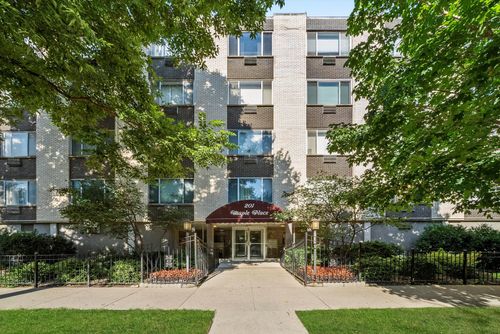 apt-210-201 S Maple Ave, Oak Park, IL, 60302-3041 | Card Image