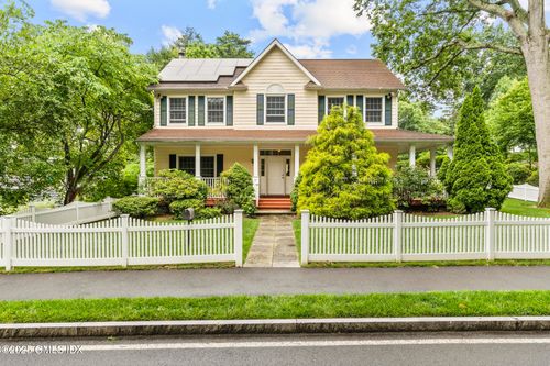 54 Sinawoy Rd, Cos Cob, CT, 06807-2326 | Card Image