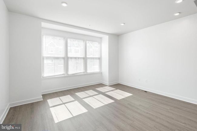 6013 Workers Dr, Townhouse with 3 bedrooms, 4 bathrooms and null parking in BALTIMORE MD | Image 6