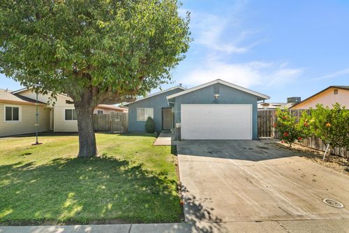 6073 Canter Drive, Riverbank, CA, 95367 | Card Image