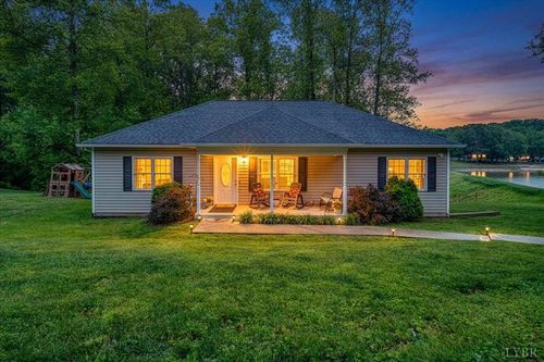 1508 Brookville Cir, Lynchburg, VA, 24502-2802 | Card Image