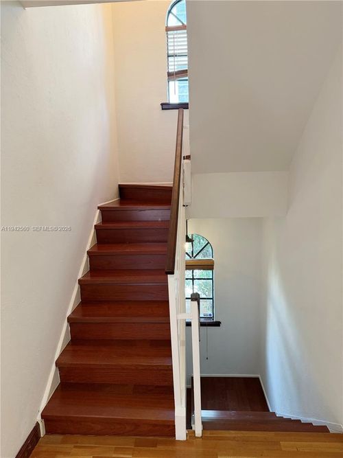 apt-c-231 Majorca Ave, Coral Gables, FL, 33134-4440 | Card Image